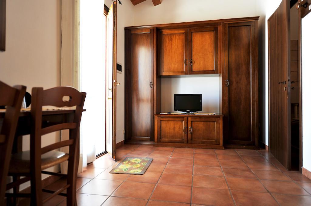 Pietre Nere San Zagaria Oasi Di Cava Ispicaヴィラ 部屋 写真